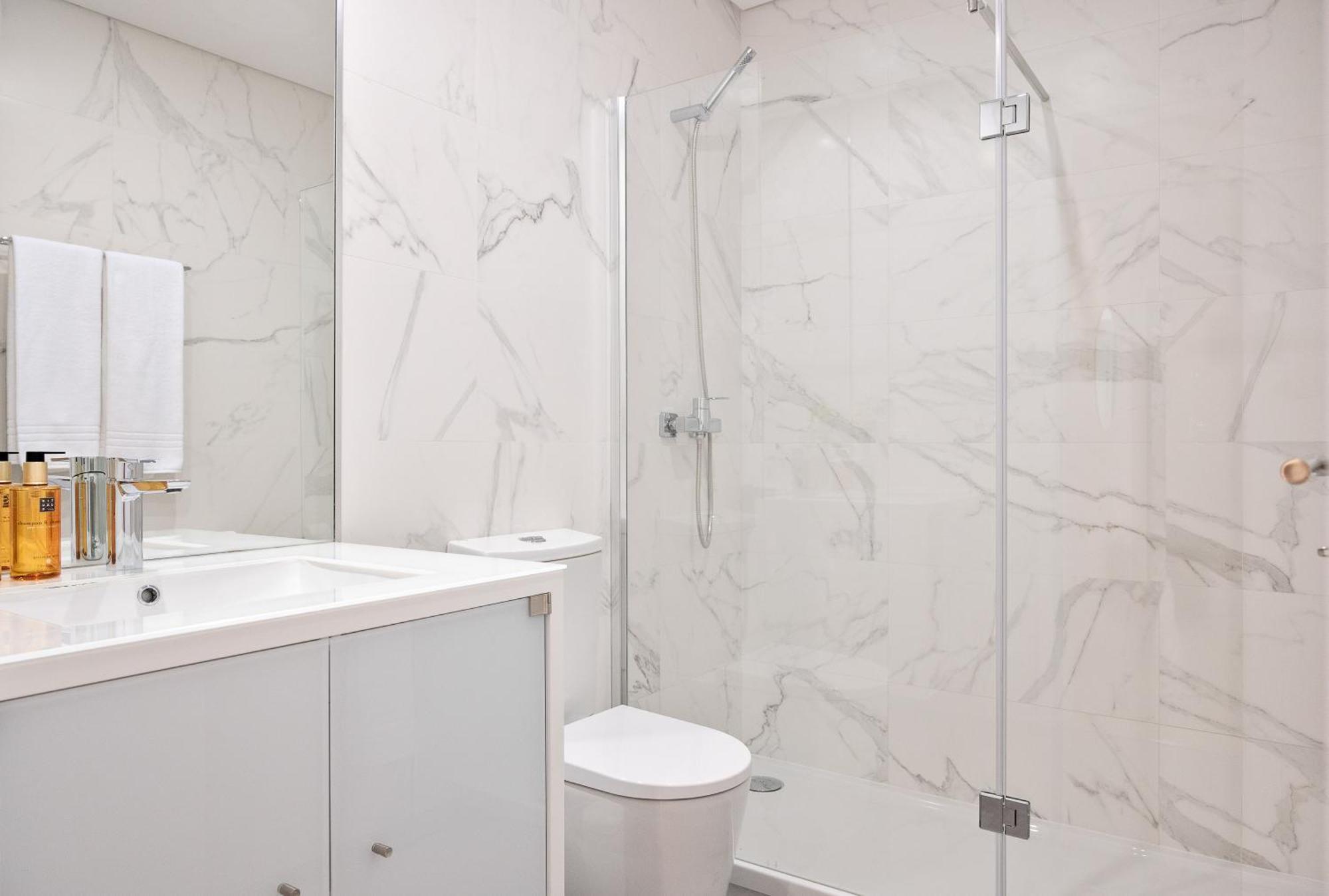 Savannah Apartment, By Bolhao Residences Porto Luaran gambar